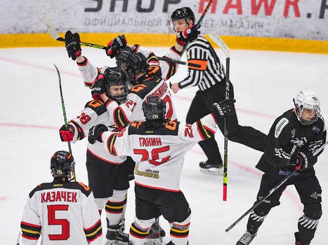 Заключительный день финала Первенства ЮХЛ в Омске