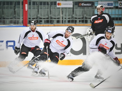 Раскатка "Авангарда" перед матчем с "Адмиралом"