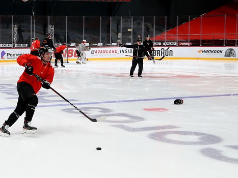 Раскатка «Авангарда» перед матчем с «Нефтехимиком»