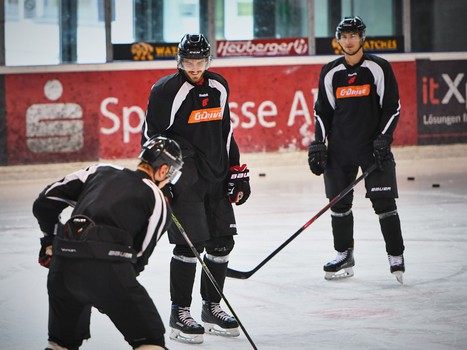 Раскатка "Авангарда" перед товарищеским матчем со сборной Италии