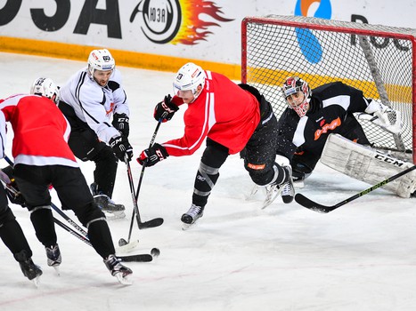 Тренировка "Авангарда" перед отправлением на выезд