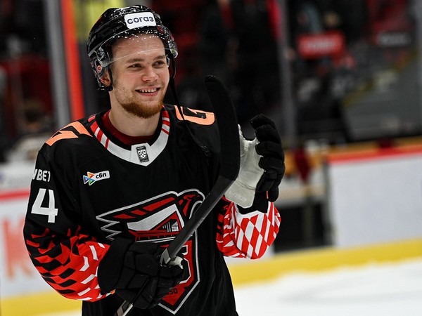 Михаил Гуляев стал 13-м защитником «Авангарда» в КХЛ, сыгравшим 200 матчей