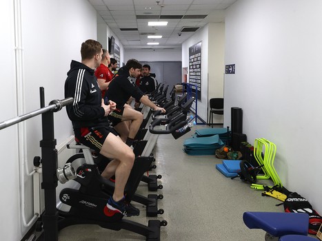 Тренировка «Авангарда» перед вторым матчем серии с «Ак Барсом»