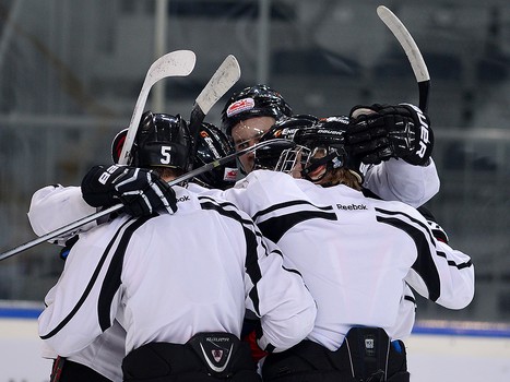 Двусторонний матч - просмотр молодежи