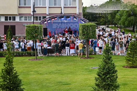 Артём Блажиевский на вечеринке Буэнос Летос