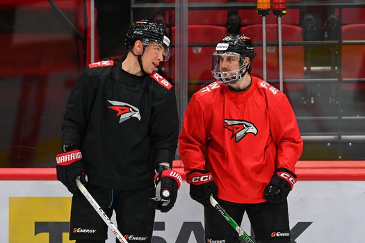 Тренировка «Авангарда» перед матчем с «Трактором»