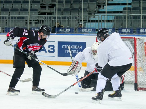 Первая победа "Офисных Ястребов"