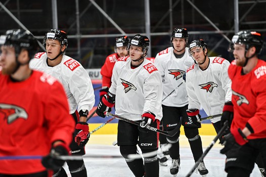 Первая ледовая тренировка «Авангарда»