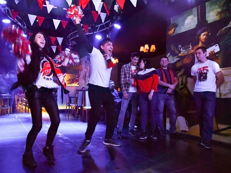 Хоккейная вечеринка в баре Svoи