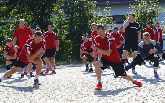 Раскатка перед первым матчем межсезонья в Фюссене