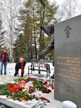 "Праздник для города, праздник для нас!" Легенды "Авангарда" перед матчем Звезд