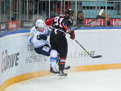 18.02.2016. "Авангард" - "Барыс" 2:3Б