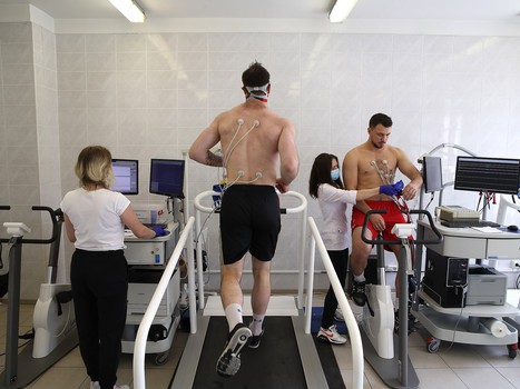 Медосмотр «Авангарда». День 1