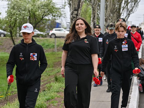 Возложение цветов в Парке Победы