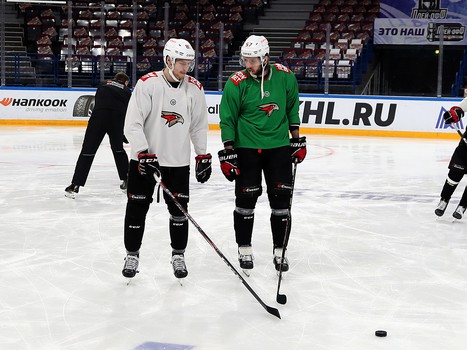 Тренировка «Авангарда» перед шестым матчем серии с «Металлургом»