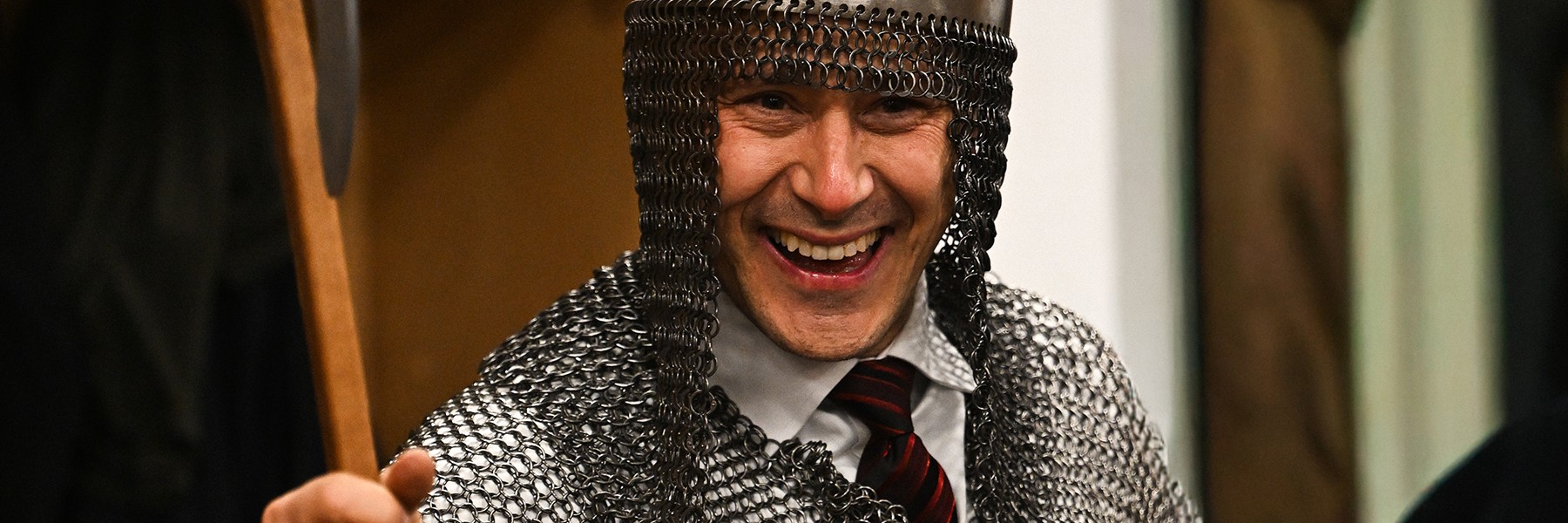 КРАСИВО ЗАВЕРШИЛИ РЕГУЛЯРКУ | Победная раздевалка «Авангарда» после «Северстали» (ВИДЕО)