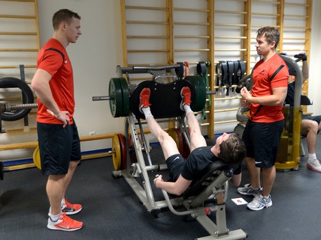 "Авангард" приступил к двухразовым тренировкам