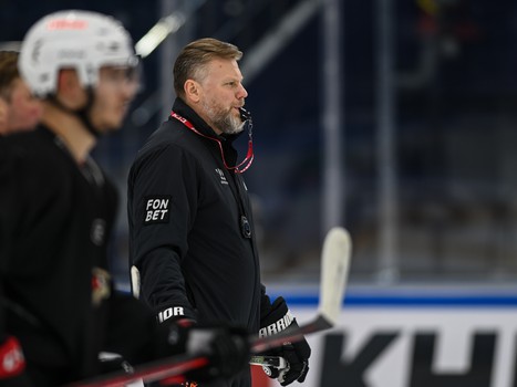 Тренировка «Авангарда» перед матчем в Новосибирске