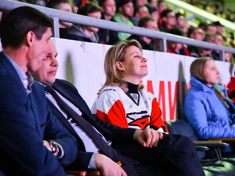 Горячие омские фан-зоны на 4 матче серии финала Восточной конференции