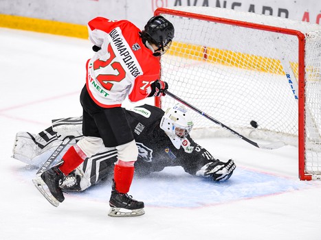 Третий игровой день финала Первенства ЮХЛ в Омске