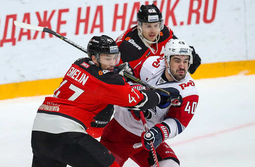 Сегодня - старт турнира Sochi Hockey Open! 3 августа, 16:00 (омск.вр.) «Локомотив» - «Авангард»