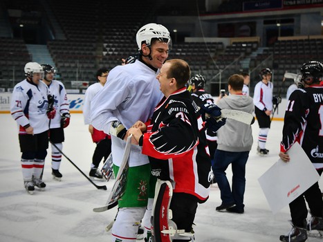 "Офисные Ястребы" - Правительство Омской области 9:2