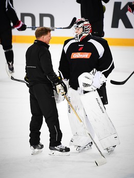 Раскатка "Авангарда" перед матчем с новокузнецким "Металлургом"