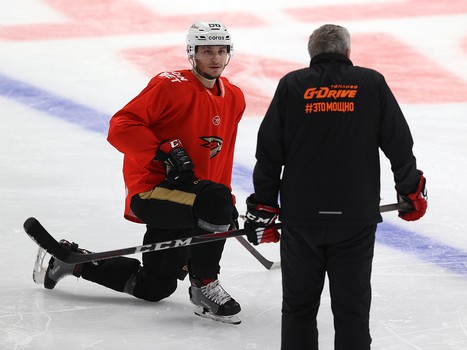 Тренировка «Авангарда» перед матчем во Владивостоке