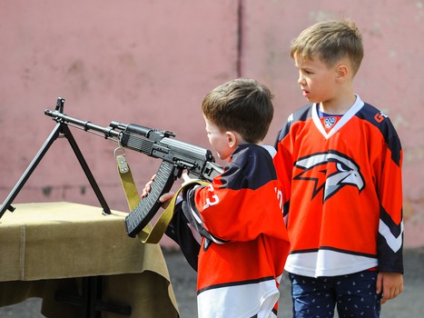 Экскурсия в Омский кадетский военный корпус для маленьких «ястребов»