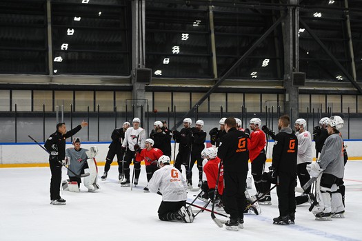 Тренировка «Авангарда» в Хоккейной Академии