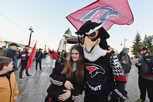 Фан-зона «Авангарда» на Пешеходном Любинском