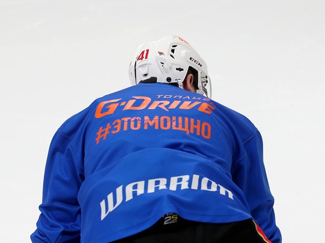 Тренировка «Авангарда» во время паузы в чемпионате