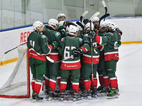 Полуфиналы и матчи за 5-8 места Первенства ЮХЛ в Омске