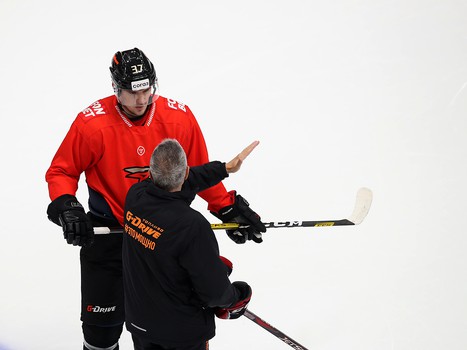 Раскатка «Авангарда» перед матчем с «Магниткой»