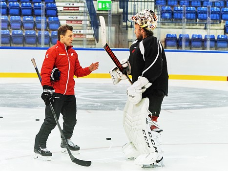 Первая тренировка "Авангарда" на сборе в Финляндии