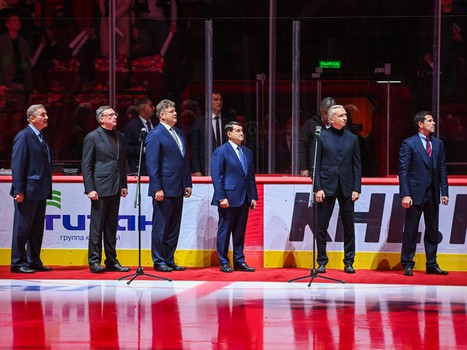 «Авангард» - «Сибирь» 2:1. Вокруг матча