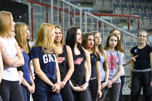 Кастинг в группу поддержки "Черри"