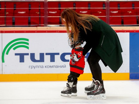 Семейные катания «Авангарда» перед Новым годом