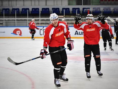 Тренировка "Авангарда" во Владивостоке перед матчем с "Адмиралом"
