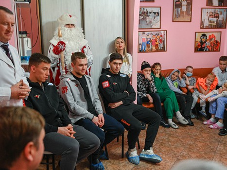 «Авангард» в гостях у детей из ОДКБ