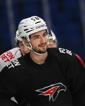 Тренировка «Авангарда» перед матчем в Новосибирске