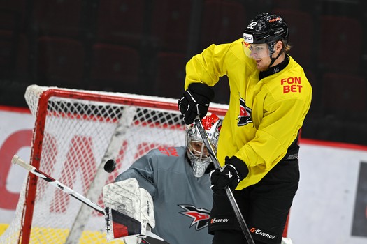 Тренировка «Авангарда» перед матчем с «Трактором»