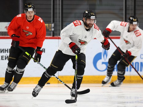 Раскатка «Авангарда» перед матчем против СКА