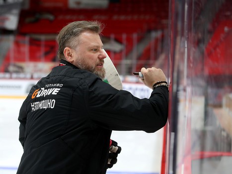 Тренировка «Авангарда» перед вылетом в Череповец