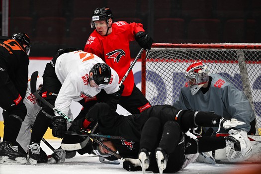 Раскатка «Авангарда» перед вторым матчем серии с «Нефтехимиком»