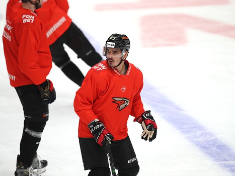 Первая тренировка Наиля Якупова в «Авангарде»