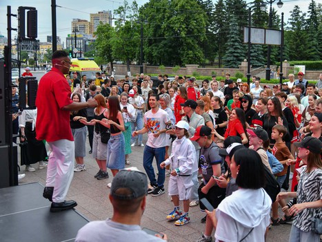 Александр Волков на вечеринке Буэнос Летос