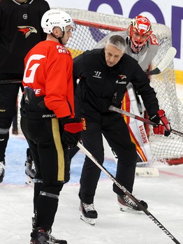 Тренировка «Авангарда» перед матчем в Уфе