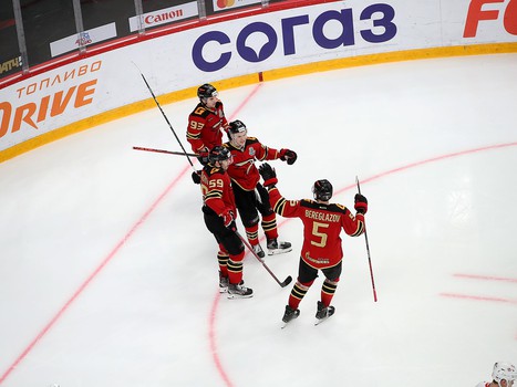 02.03.2021. 1/4 финала, 1 матч. «Авангард» - «Автомобилист» 3:0