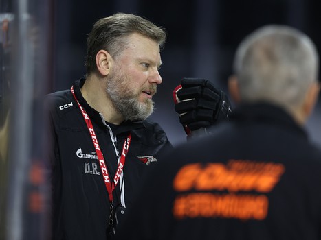 Тренировка «Авангарда» перед матчем с «Ак Барсом» в Дубае